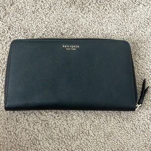 Kate Spade Cameron Large Travel Wallet Black